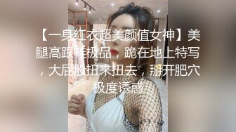 极品淫荡娇娃跟小哥酒店激情啪啪直播，无毛白虎逼口活棒棒哒，还玩乳交，让小哥各种体位爆草蹂躏吃奶玩逼