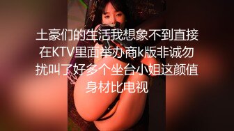 黑客破解网络摄像头监控偷拍药店女店员和老板没人的时候偷情在地板做爱