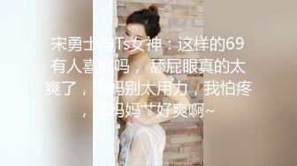 大耳环很有韵味美少妇寂寞在家自慰，脱掉衣服内裤摆上假屌 地上骑乘上下套弄 插完逼逼再插菊花淫荡1