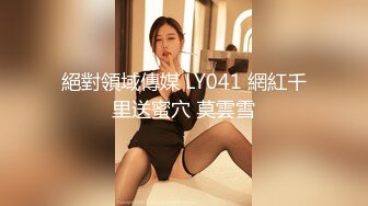 满背纹身的小奶妈全程露脸跟老公大秀直播啪啪，化好妆美美哒口交大鸡巴，激情上位无套抽插，挤奶给狼友喝