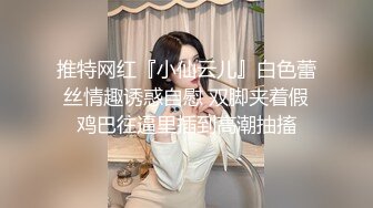 ?舞蹈服上厕所不方便?要脱光上衣才行