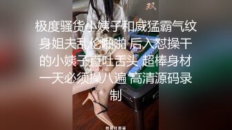 长发牛仔裤性感妹子舔奶调情再到床上口交骑乘猛操