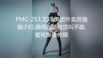  理发店熟女老板娘 小伙一手摸奶 一手摸逼 小伙子没有忍住 一下就爆了