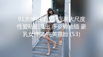 小美女爱诱惑清纯嫩妹厕所尿尿自摸，揉捏奶子翘起屁股扭动，毛毛挺浓密特写掰穴，动动很小没怎么开发